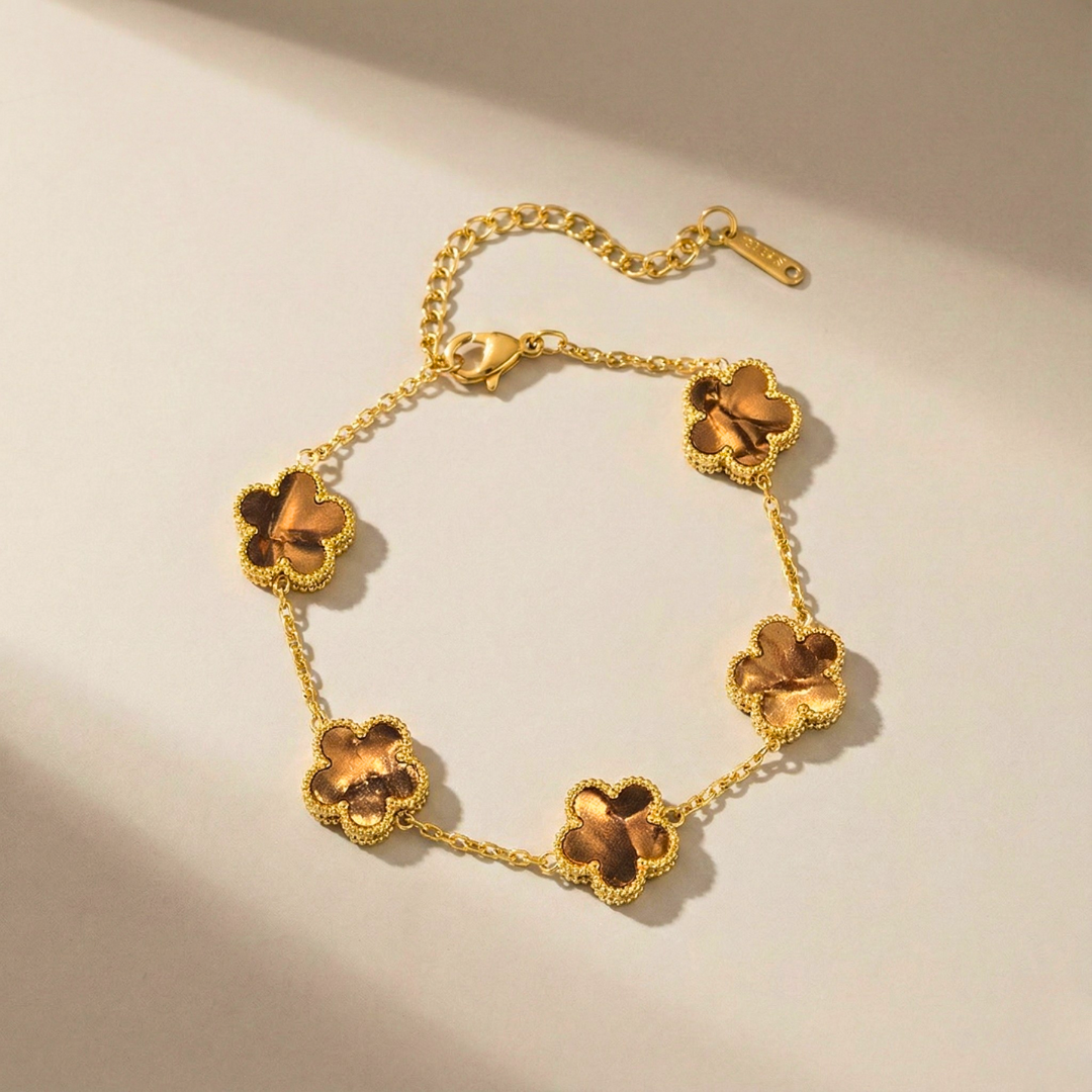 Aurora Shine Clover Charm Bracelet