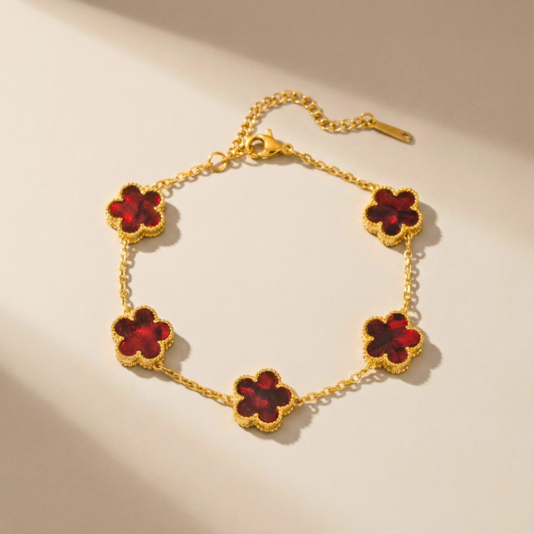 Aurora Shine Clover Charm Bracelet